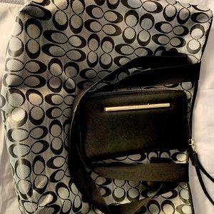 Women’s black Steve Madden wallet w/free gift Coach tote